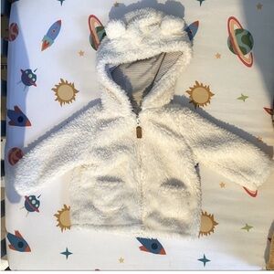 3/$12 Carter’s White Bear Hoodie Full Zip Jacket Baby Girl Size 6 Months
